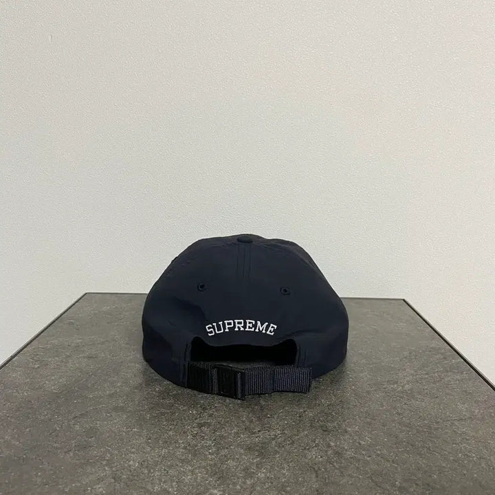 [BUNJANG] Supreme 6-Panel Ball Cap Hat 23FW Resistant Black / (OS) 슈프림 6패널 볼캡 모자 23FW 레지스턴트 블랙
