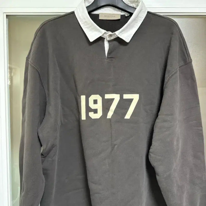 [SOLD OUT] 에센셜 1977 럭비폴로 L (105추천)