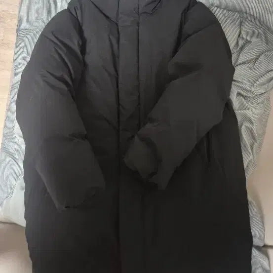 [SOLD OUT] 무탠다드 미니멀 롱패딩 블랙 L