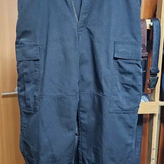[BUNJANG] 5.11 Tactical Cargo Pants Black / [재가격인하] 5.11 택티컬 카고 팬츠 블랙 판매!