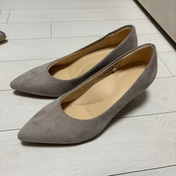 [BUNJANG] GU Suede Shoes Size 240 / (새상품)GU 스웨이드 구두 240사이즈
