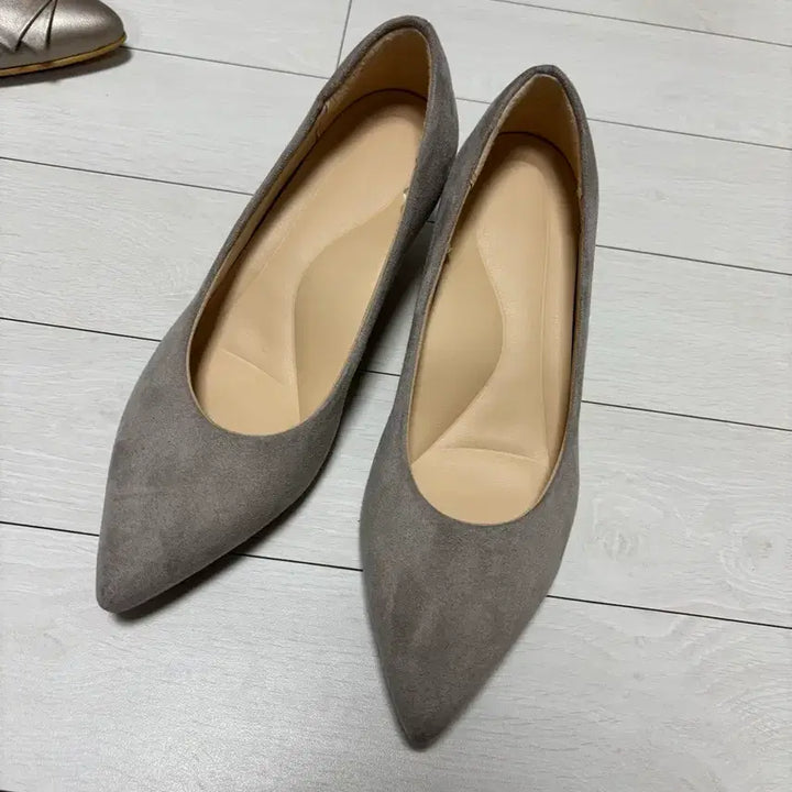 [BUNJANG] GU Suede Shoes Size 240 / (새상품)GU 스웨이드 구두 240사이즈