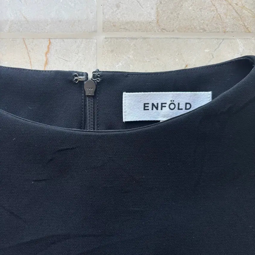 [BUNJANG] Enfold Asymmetrical Top / Enfold 엔폴드 비대칭 탑 38사이즈