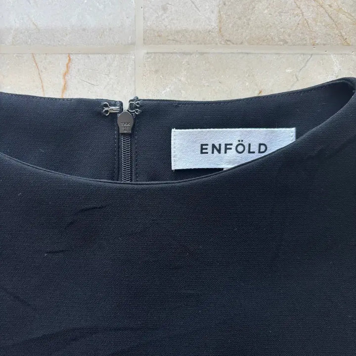 [BUNJANG] Enfold Asymmetrical Top / Enfold 엔폴드 비대칭 탑 38사이즈