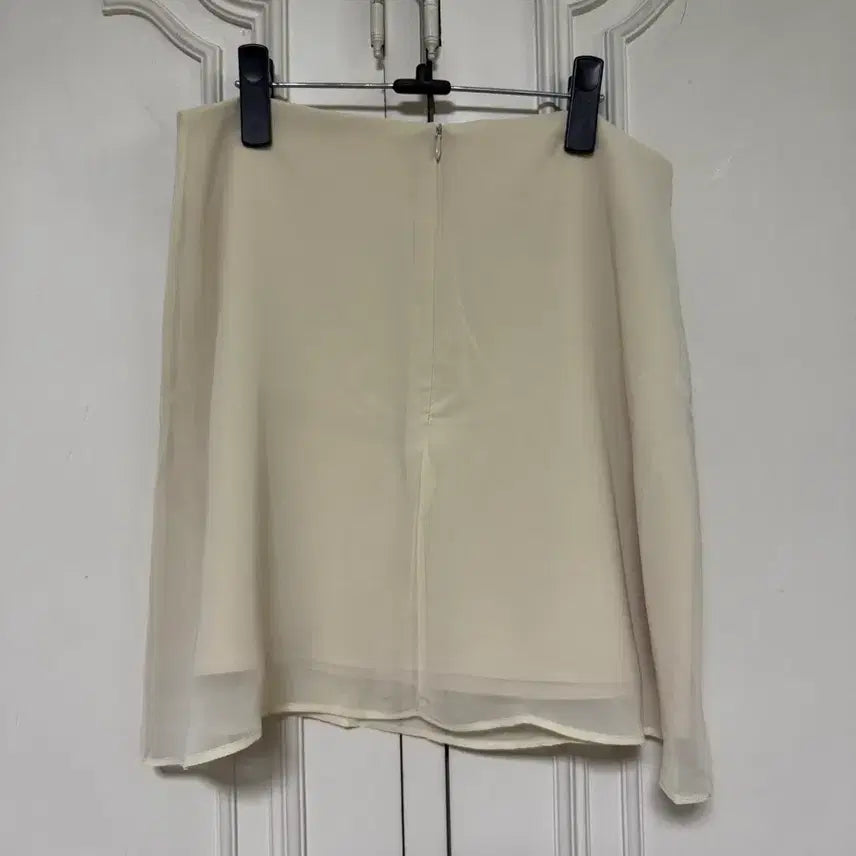 [SOLD OUT] (새상품) 지그재그 리썸데이 세틴 실크 쉬폰 미니스커트