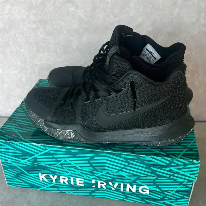 [BUNJANG] Kyrie 3 Basketball Shoes / 카이리 3 270
