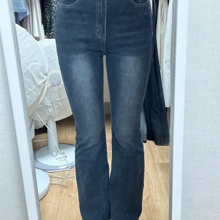 [BUNJANG] High-Waisted Flare Denim Pants / 부츠컷 데님팬츠 판매 (착샷)