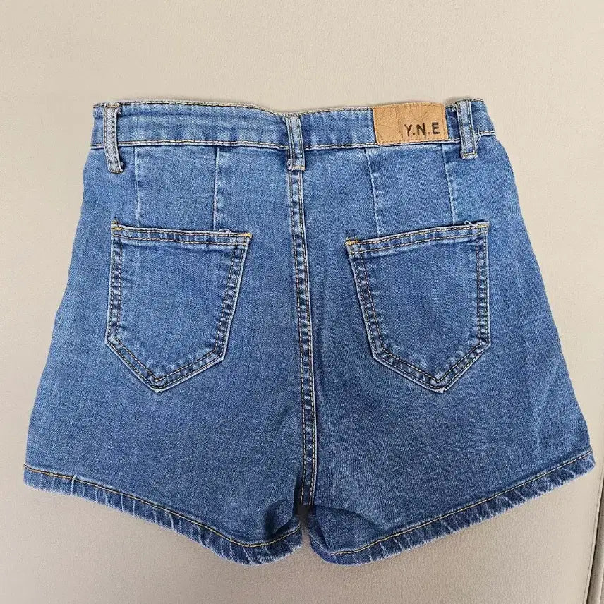 [BUNJANG] Y.N.E Denim Hot Pants / Y.N.E 데님 반바지 핫팬츠