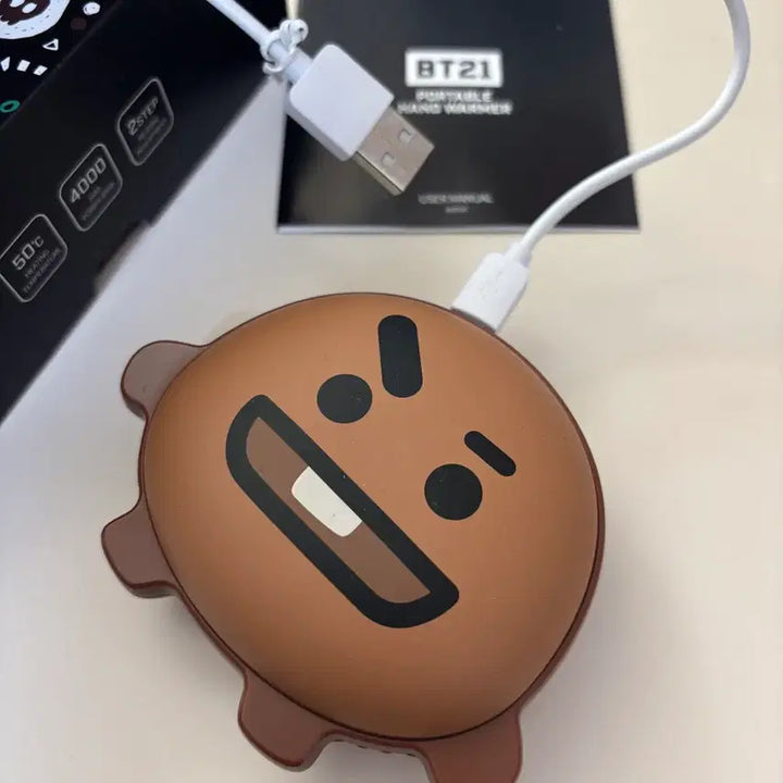 [SOLD OUT] 방탄소년단 BT21 슈키 shooky 충전식 보조배터리 &amp; 손난로
