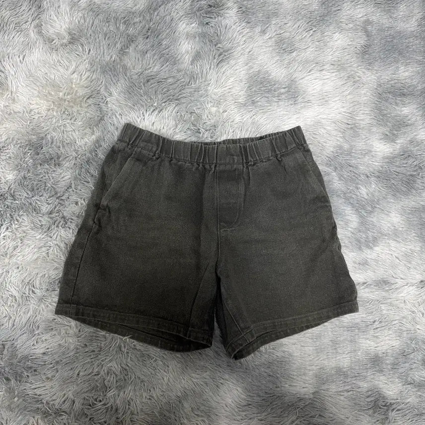 [BUNJANG] COS Pigment Black Denim Shorts M Size / cos 코스 피그먼트 흑청 반바지 M사이즈