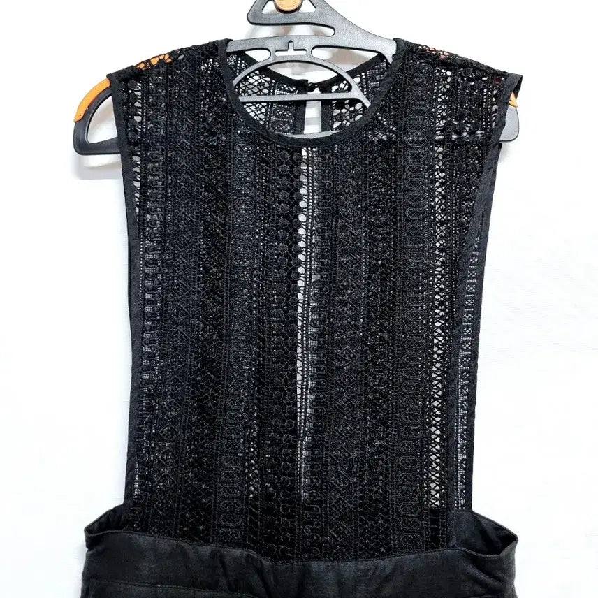 [BUNJANG] Black Lace Wide Jumpsuit (Ramie) / 블랙 레이스 마 와이드 점프수트