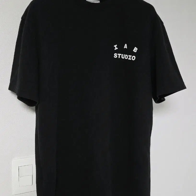 [SOLD OUT] 아이앱스튜디오 IAB STUDIO 10주년 반팔티셔츠 L