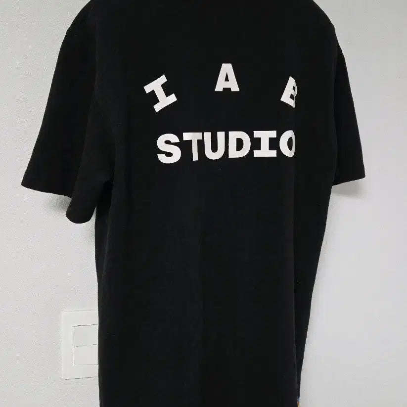 [SOLD OUT] 아이앱스튜디오 IAB STUDIO 10주년 반팔티셔츠 L