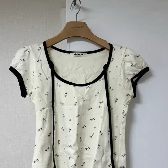 [SOLD OUT] 옷장정리 창고대방출 여성복 싸게들여가세옹
