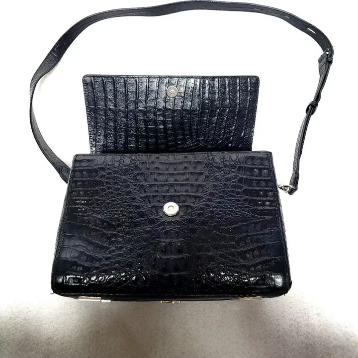 [BUNJANG] Jalmoyi Crocodile Pattern Shoulder Bag / 정품)잘모이  악어백(상태굿) 가격인하