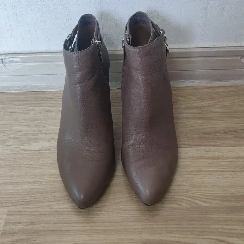 [BUNJANG] Coach Brown Leather Ankle Boots / 코치 브라운 가죽 앵클 부츠 힐 235