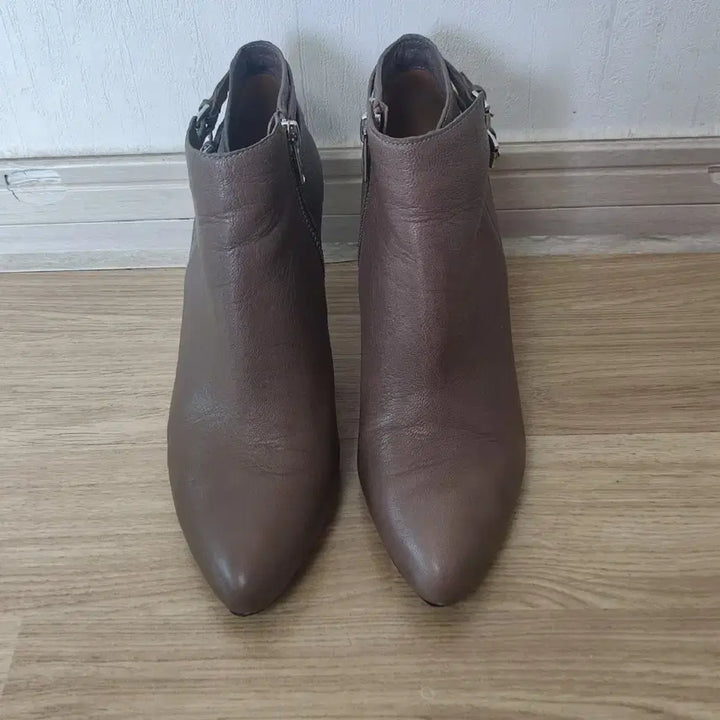[BUNJANG] Coach Brown Leather Ankle Boots / 코치 브라운 가죽 앵클 부츠 힐 235