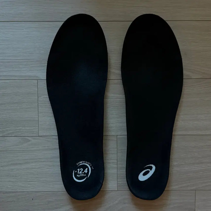[SOLD OUT] (285) 아식스 슈퍼블라스트 2 블랙 화이트