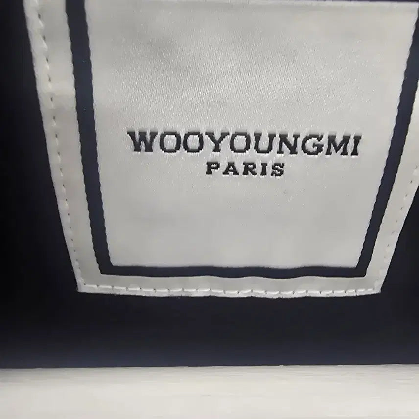 [SOLD OUT] 우영미 블랙 긴팔 티셔츠