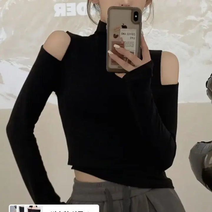 [BUNJANG] Shoulder Cut T-Shirt / 어깨 트임 티셔츠