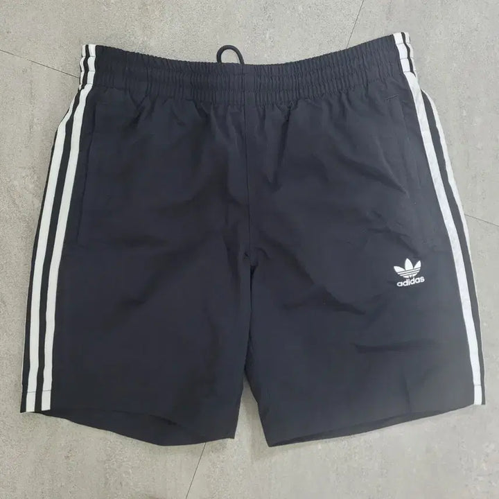 [SOLD OUT] 아디다스 반바지/스윔팬츠 ED6045 XL사이즈(30-32인치)