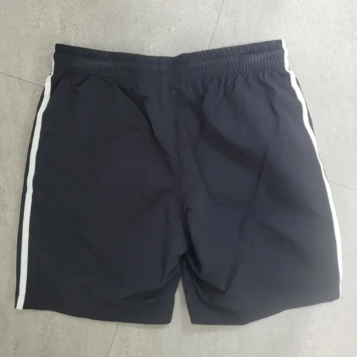 [SOLD OUT] 아디다스 반바지/스윔팬츠 ED6045 XL사이즈(30-32인치)