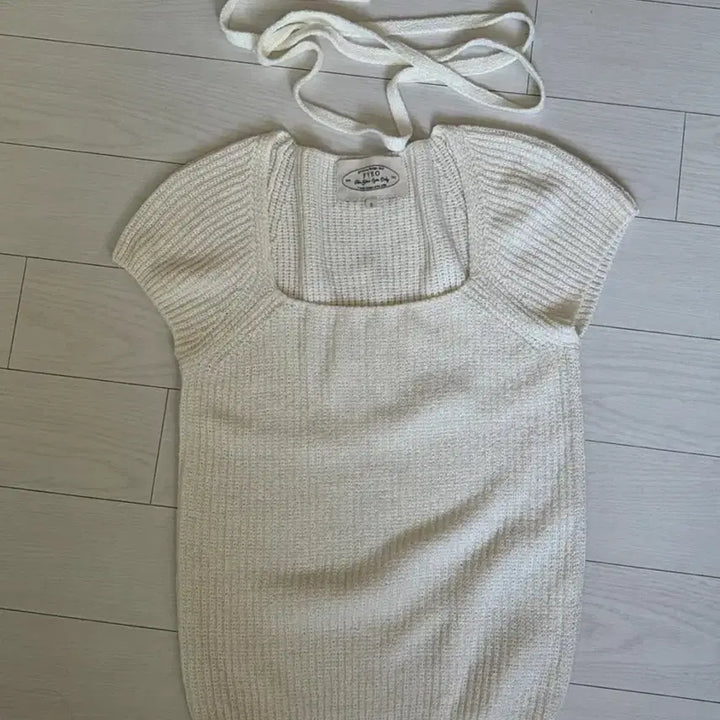 [BUNJANG] FYEO Muffler Short Sleeve Knit / 포유온 FYEO 머플러 반팔 니트