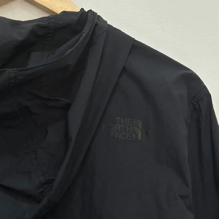 [BUNJANG] The North Face Lightweight Hooded Windbreaker Jacket (Men&
