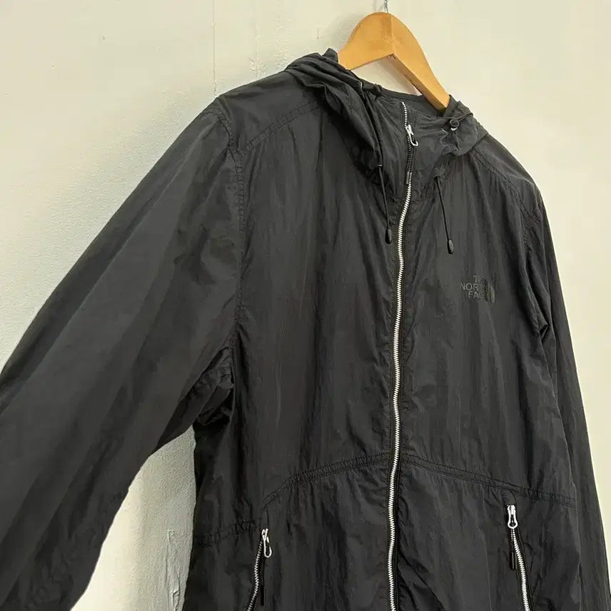 [BUNJANG] The North Face Lightweight Hooded Windbreaker Jacket (Men&