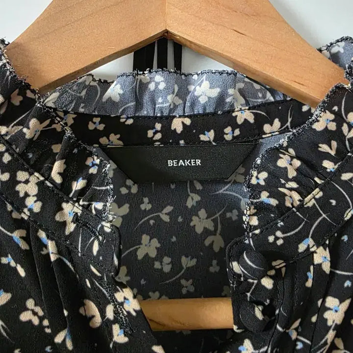 [BUNJANG] Beaker Floral Print Dress with Inner Slip / beaker 꽃무늬 원피스