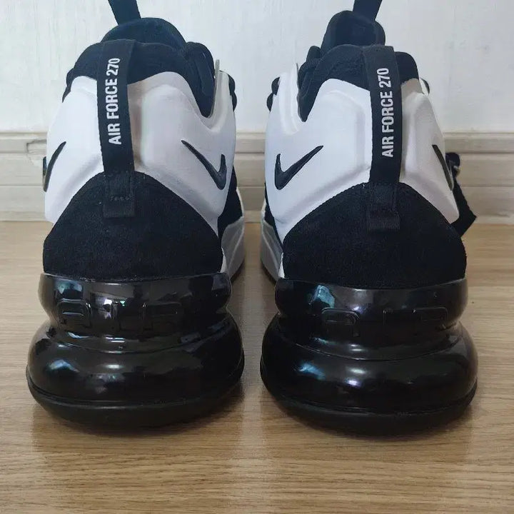 [BUNJANG] Nike Air Force 270 Black and White Basketball Shoes / 나이키 에어포스 270 검흰 AH6772-006 사이즈285