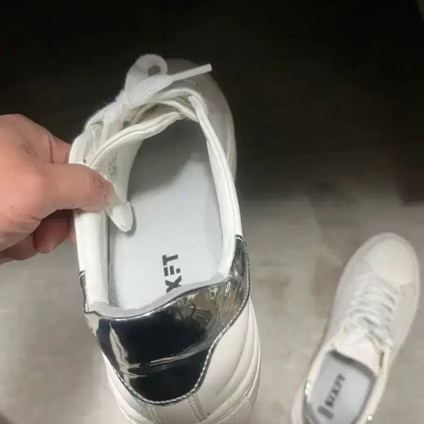 [BUNJANG] Sixfit Leather Sneakers 255 / 식스핏 소가죽 스니커즈255
