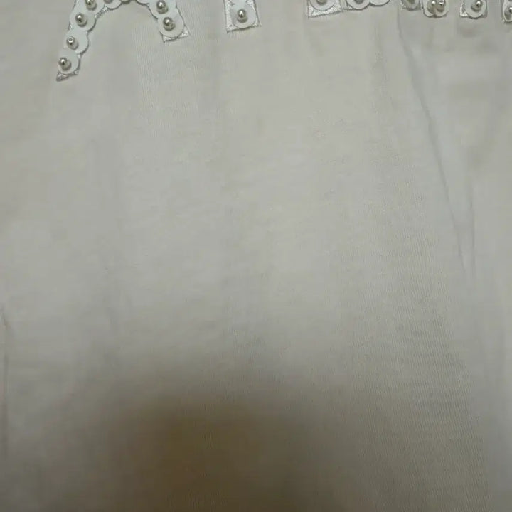 [SOLD OUT] 럭키슈에뜨 아틀리에 프릴 반팔 티셔츠 아이보리