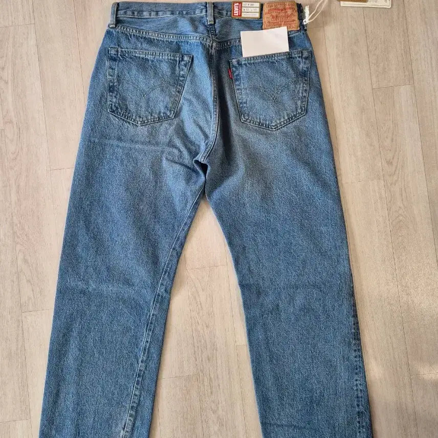[SOLD OUT] lvc55501 도르닉 32/30 새상품
