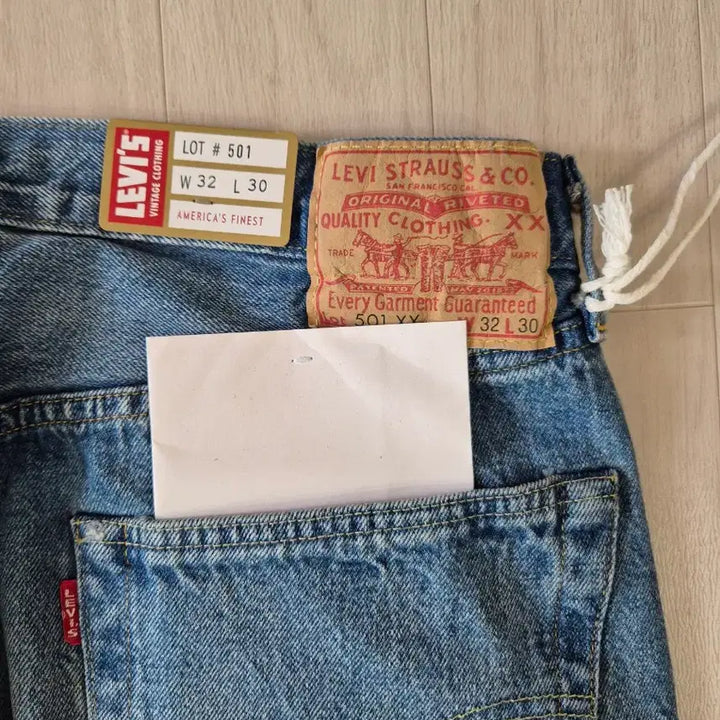 [SOLD OUT] lvc55501 도르닉 32/30 새상품