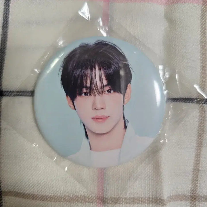 [BUNJANG] 42:CLUB Dohun Random Capsule Pin Button / [2026 42:CLUB IN JAPAN]랜덤 캡슐 핀버튼 도훈