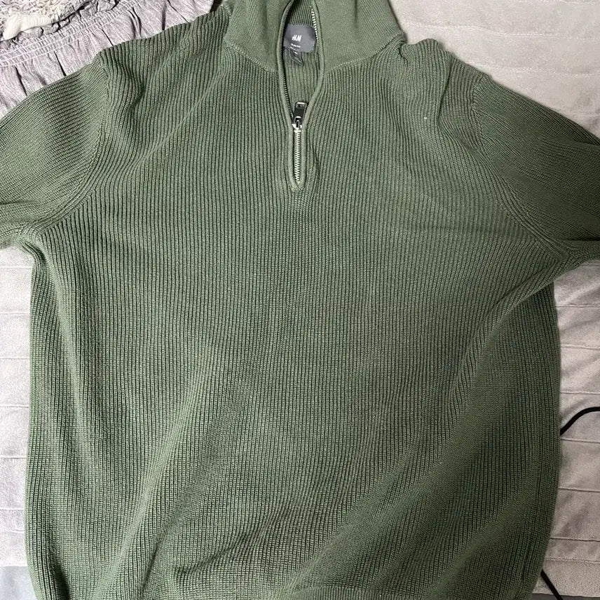 [BUNJANG] H&amp;M Half-Neck Knit Pullover Green / H&amp;M 하프넥 니트 풀오버 그린