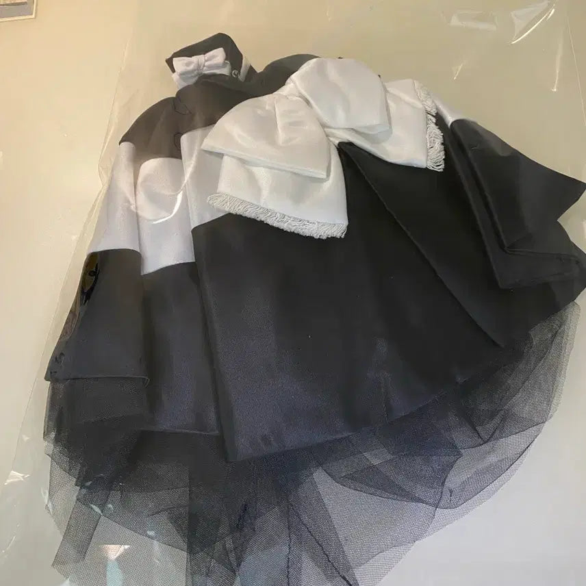 [BUNJANG] Silkstone Barbie Black &amp; White Default Dress / 실크스톤바비디폴드레스