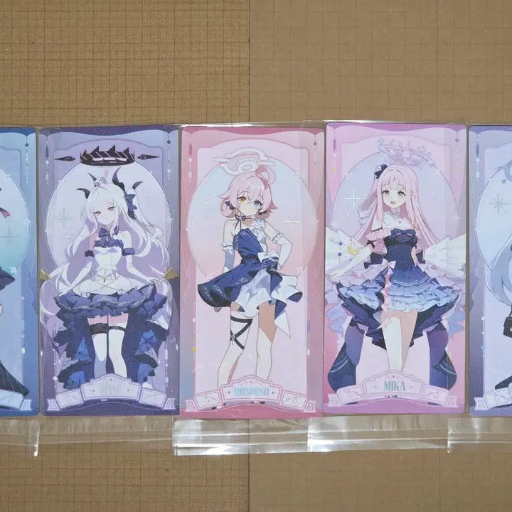 [BUNJANG] Blue Archive Collaboration Items / 블루아카이브 웨하스포토카드 아크릴 클리어파일 아리스 미카 히나 호시노