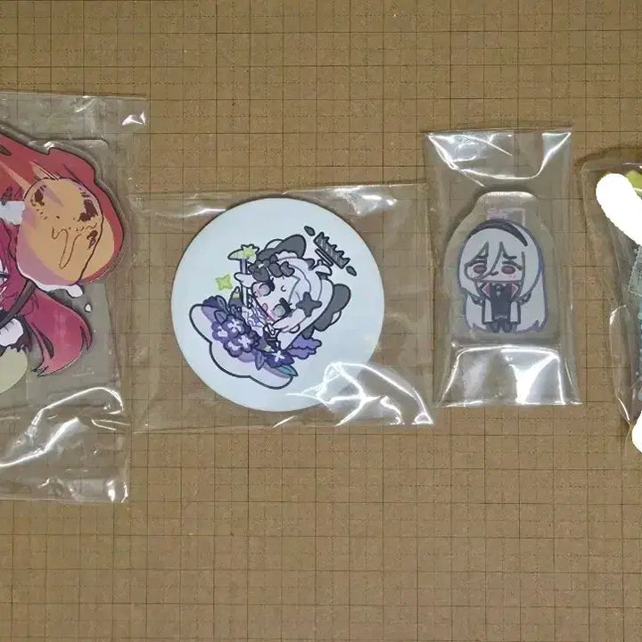 [BUNJANG] Blue Archive Collaboration Items / 블루아카이브 웨하스포토카드 아크릴 클리어파일 아리스 미카 히나 호시노