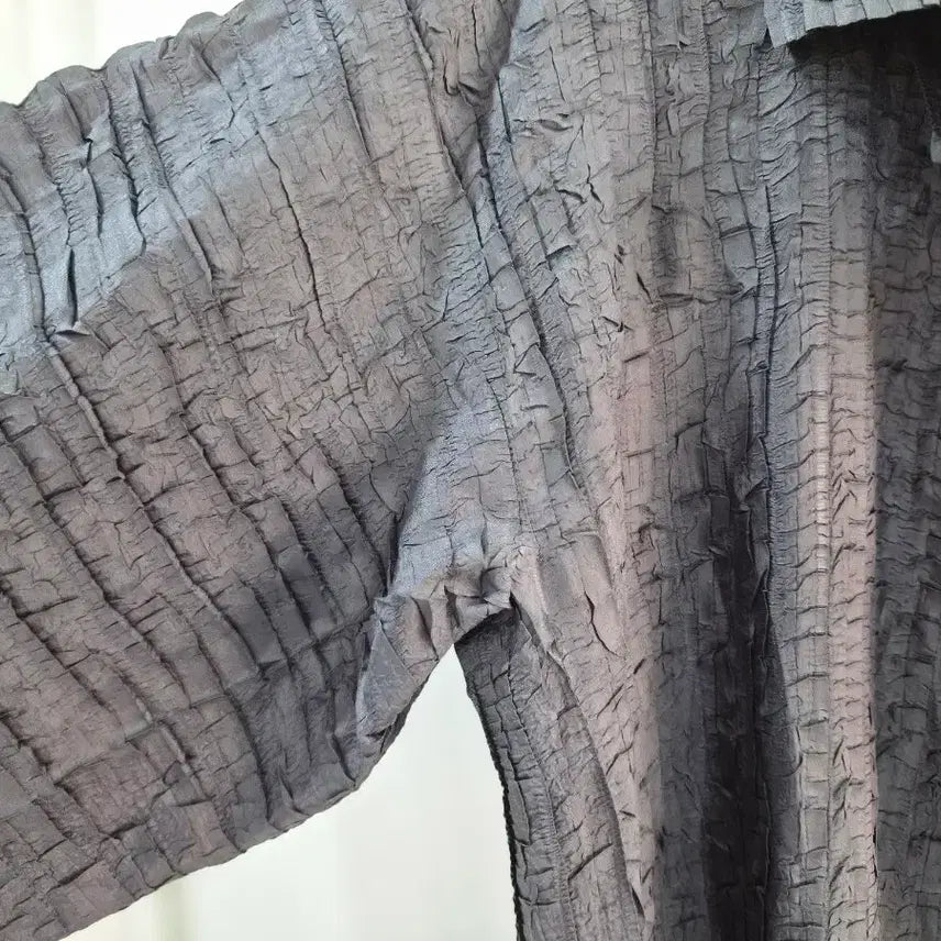 [BUNJANG] Pleats Please Black Long Pleated Cardigan / 플리츠  플리즈.  블랙 롱 플리츠 가디건