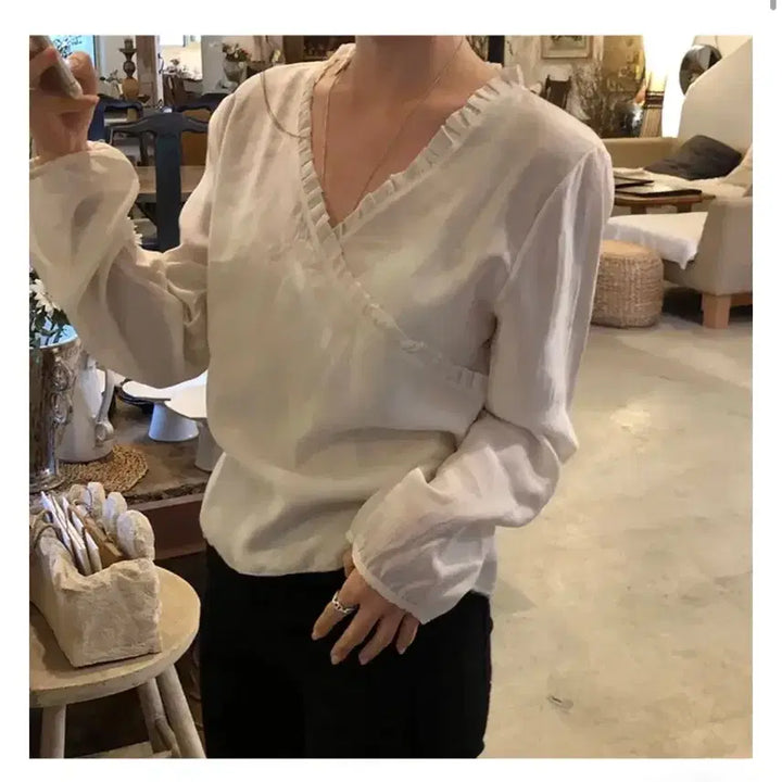 [BUNJANG] Near Wear Wrap Blouse / 니어웨어 랩블라우스