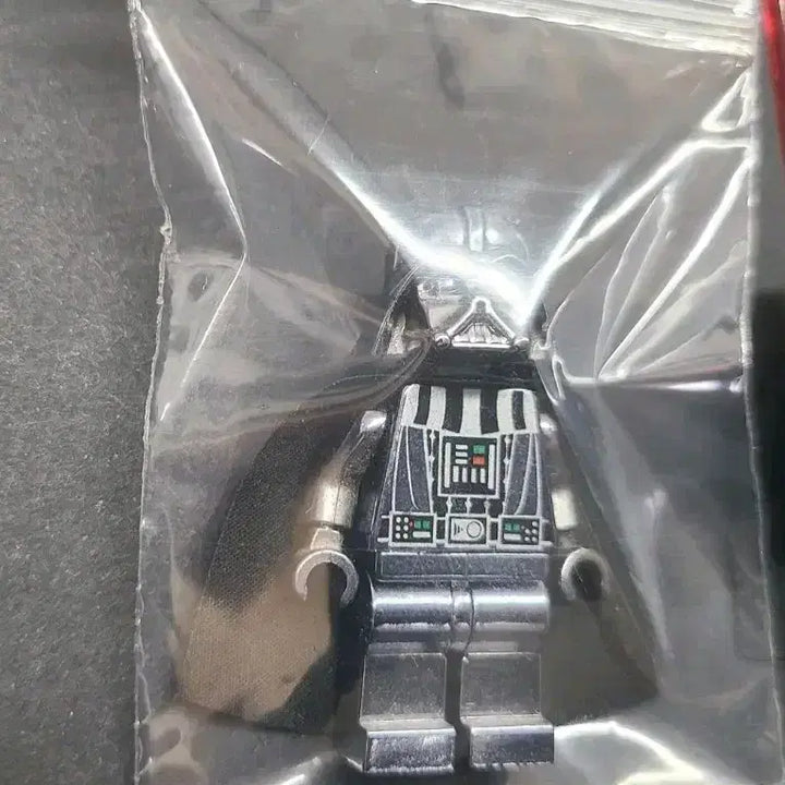 [BUNJANG] LEGO Star Wars Chrome Darth Vader 10th Anniversary Limited Edition Figure / 레고 스타워즈 크롬 다스베이더