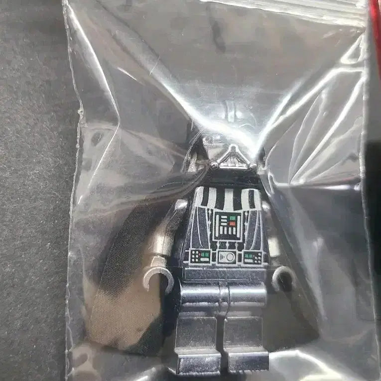 [BUNJANG] LEGO Star Wars Chrome Darth Vader 10th Anniversary Limited Edition Figure / 레고 스타워즈 크롬 다스베이더