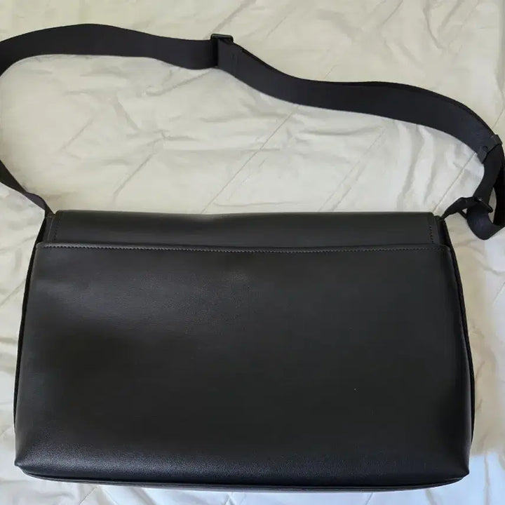 [BUNJANG] JILLSTUART Blythe Crossbag Medium / 질스튜어트 블리언 크로스백 미디움