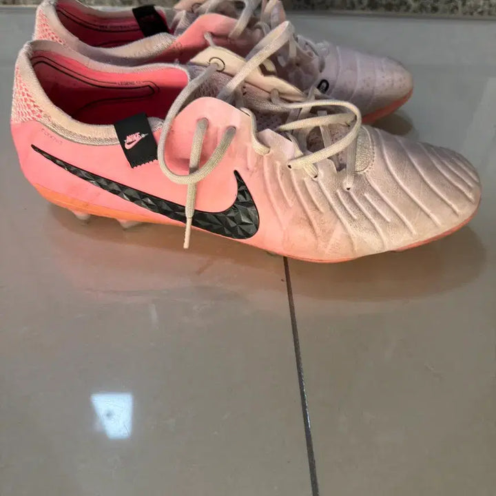 [BUNJANG] 나이키 티엠포 레전드 10 285사이즈 / 나이키 티엠포 레전드 10 285사이즈