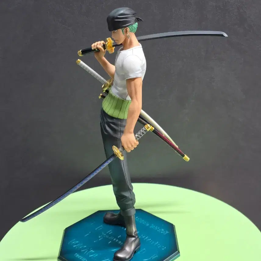 [BUNJANG] MegaHouse One Piece POP 10th Anniversary Zoro Figure / 원피스 POP 10주년 조로(내용수정)