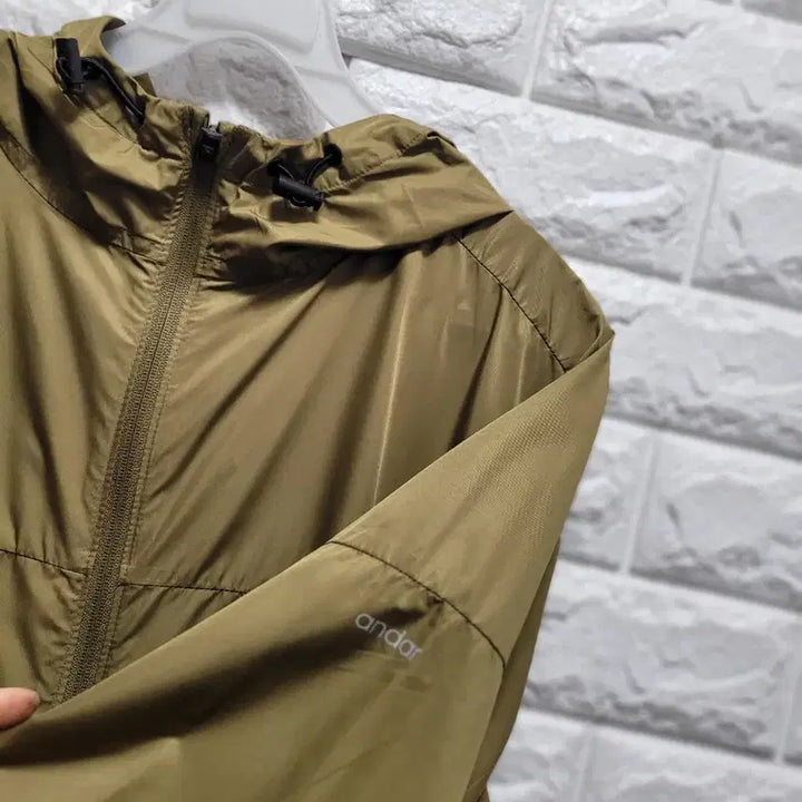 [BUNJANG] Andar Hooded Windbreaker Jacket M / 남)안다르  후드 바람막이 자켓M
