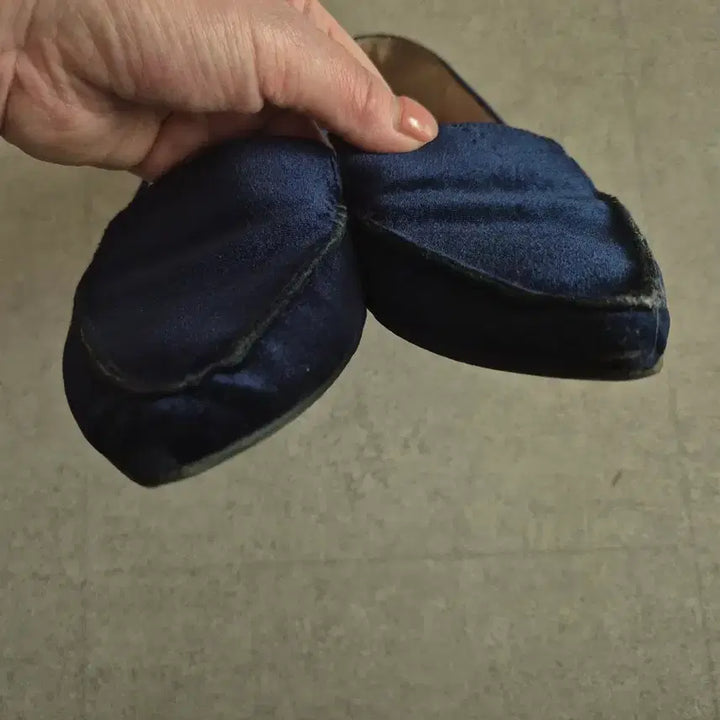 [BUNJANG] Steve Madden Velvet Pointed-Toe Flats - Black / 스티브매든 벨벳 플랫 슈즈 블랙
