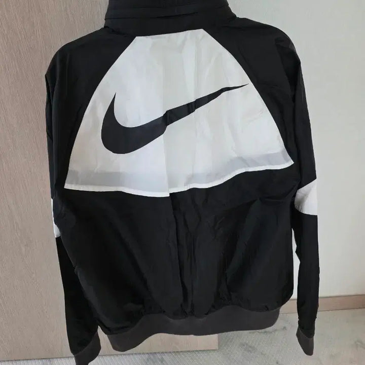 [BUNJANG] Nike Windbreaker Jacket / 나이키 바람막이